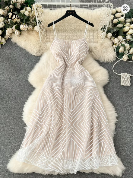Ärmellose Robe