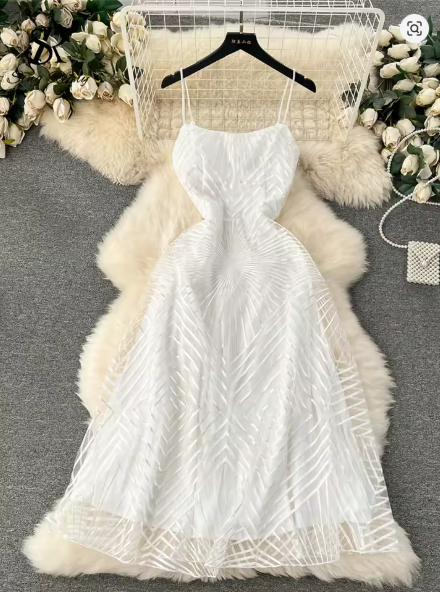 Ärmellose Robe