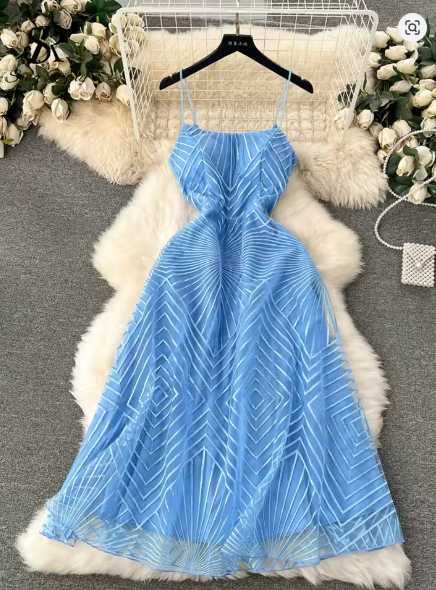 Ärmellose Robe