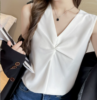 Women's top with chic knot detail and elegant V-neck, size