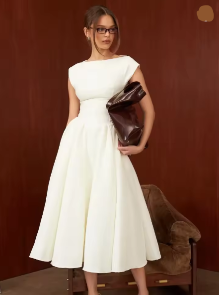 Damen A-Linien-Kleid mit elegantem Bustier-Oberteil und schwingendem Rock, Größe