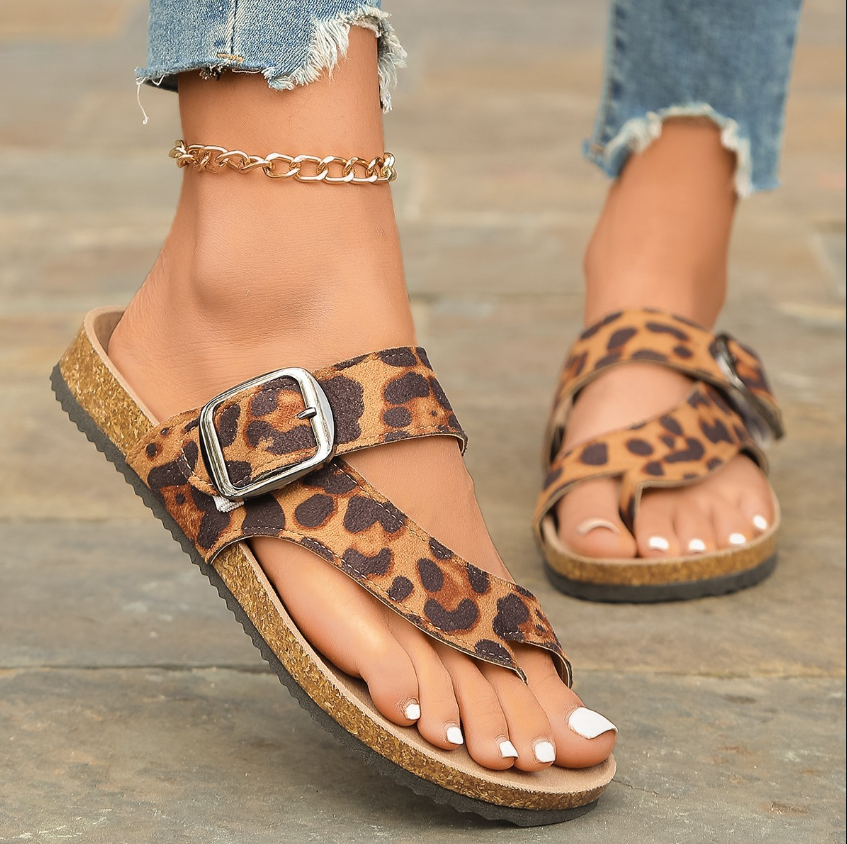 Valenzora | Sandals Rome Style Flip Flops Oversized Flat Heel Low Heels
