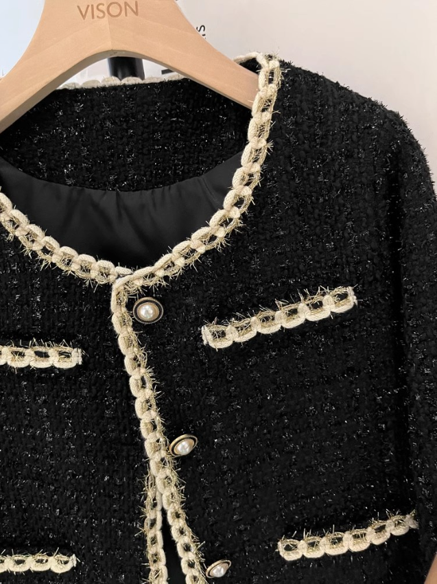 Valenzora - Elegant jacket with buttons