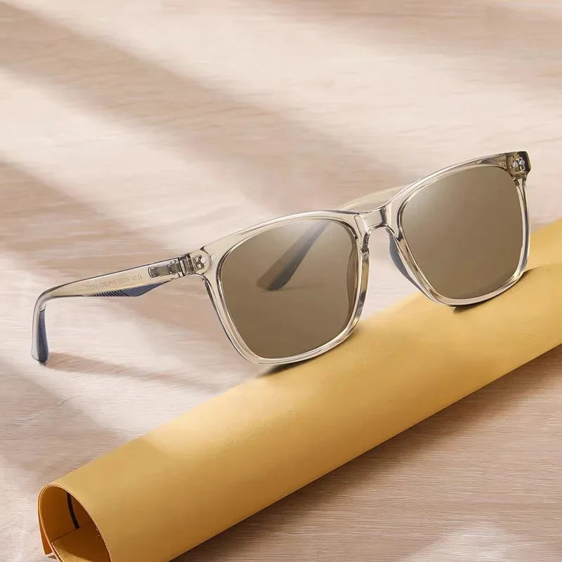 Valenzora | Classic sunglasses with a transparent frame