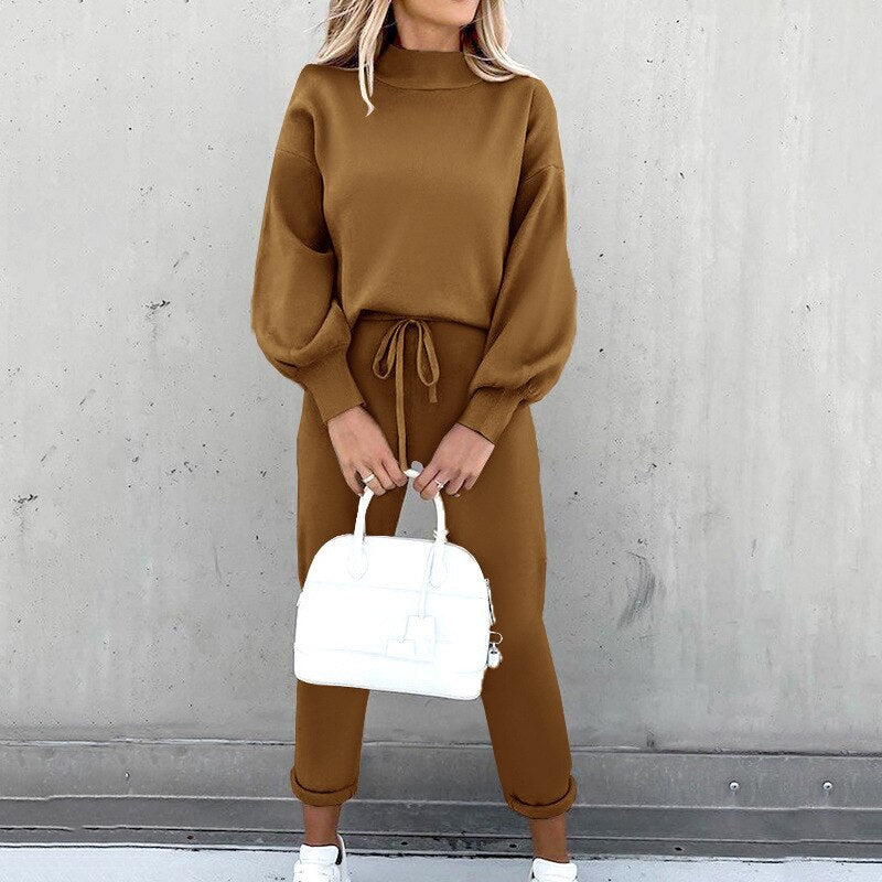 Two-piece lounge set