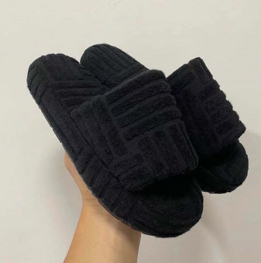 Valenzora | Chapter Four Sandals