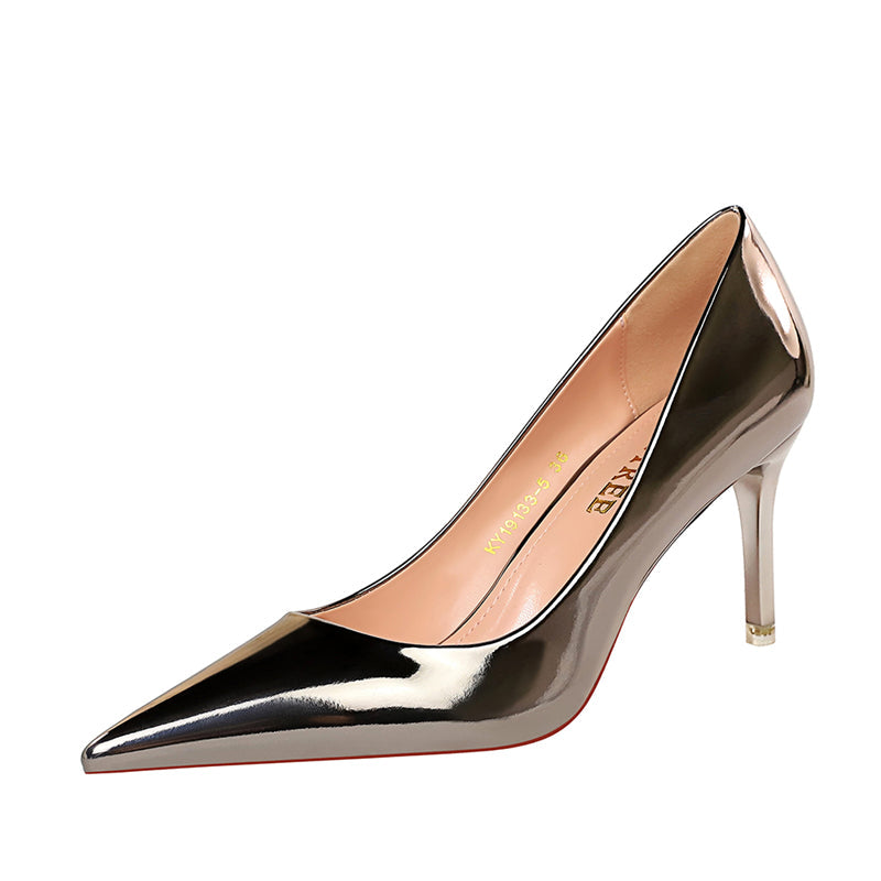 Valenzora | Metallic Heels with Pointed Toe