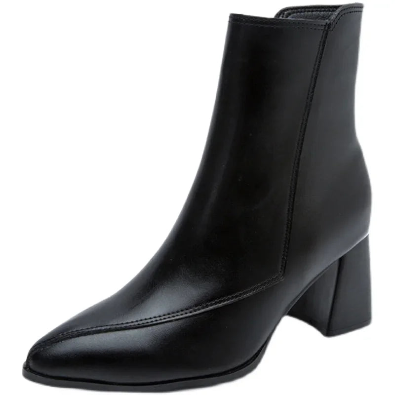 Valenzora – Modische klobige Stiefeletten für Damen mit spitzer Zehenpartie und wasserdichter Plateausohle