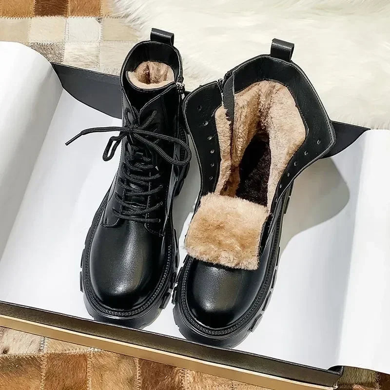 Valenzora | Waterproof lace-up boots with fur lining