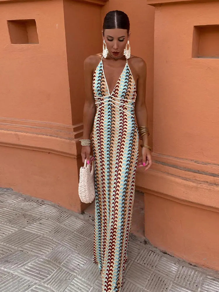 Valenzora | Sleeveless dress with V-neck