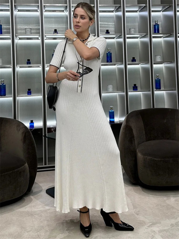 Valenzora | Maxikleid aus Patchwork-Strick mit Revers