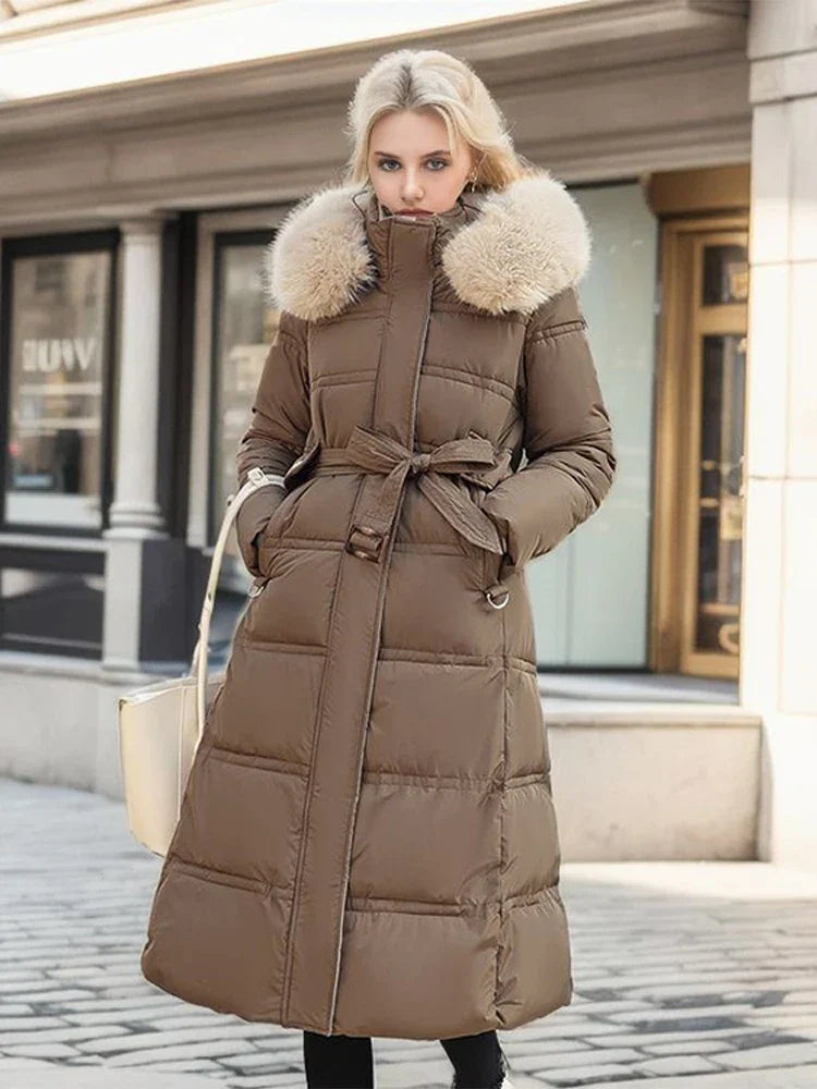Valenzora - Winter jacket with fur collar and belt