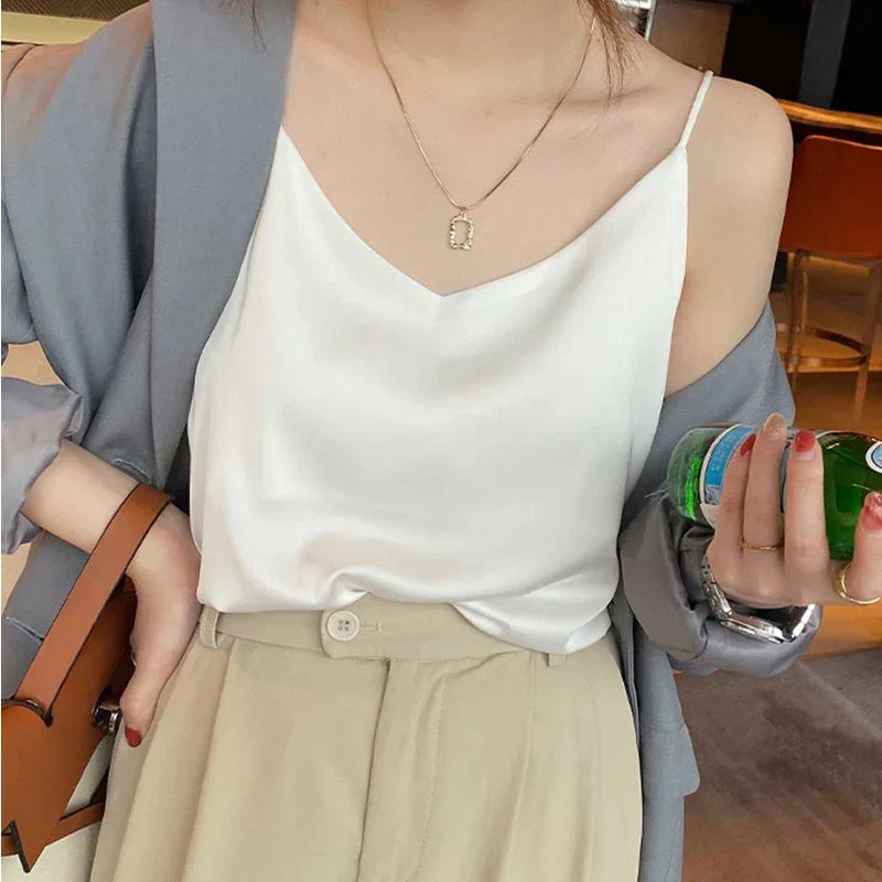 Valenzora | Damen-Crop-Top aus Satin mit Rundhalsausschnitt