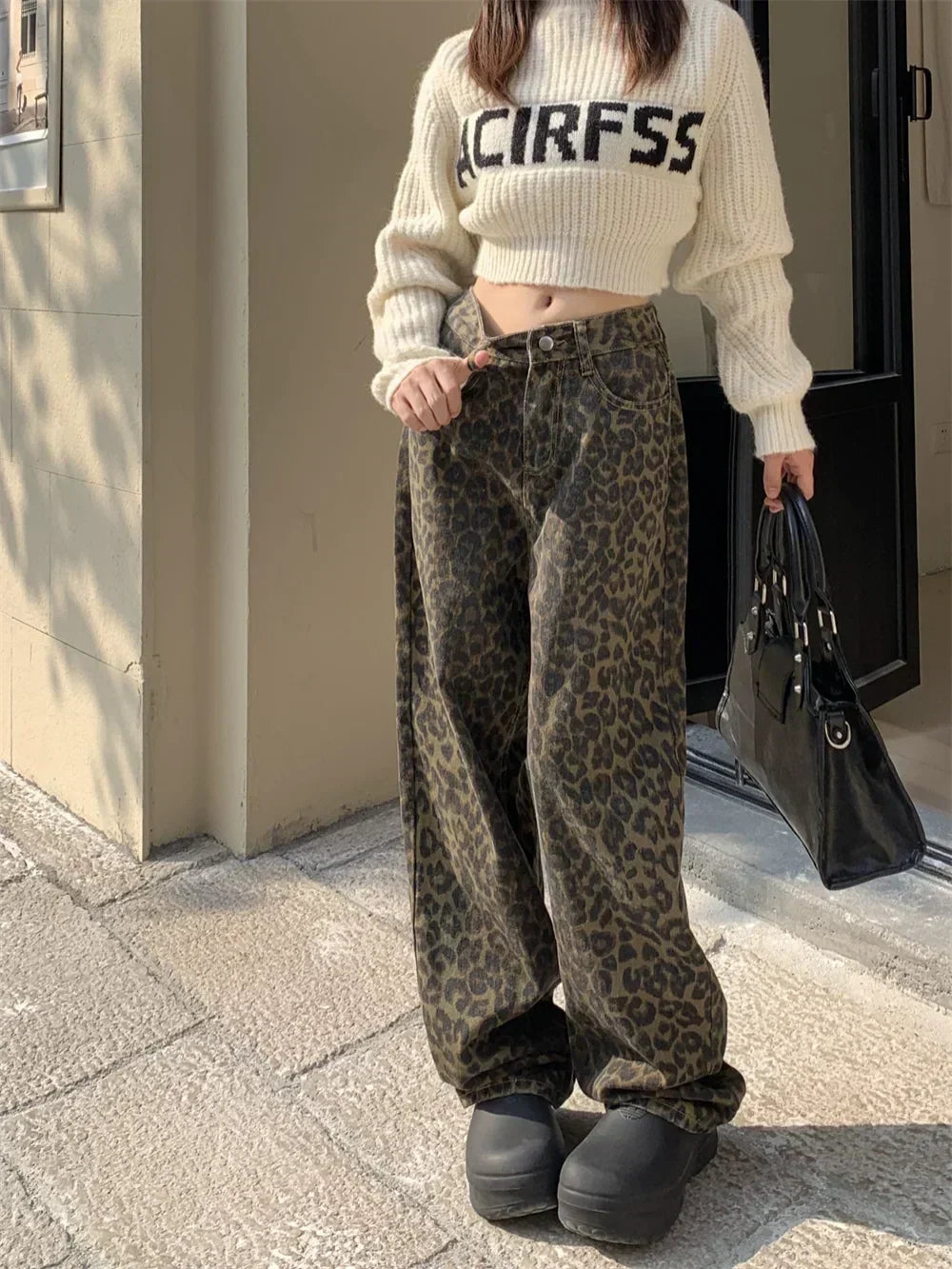 Valenzora | Fashionable Leopard Print Jeans for Women