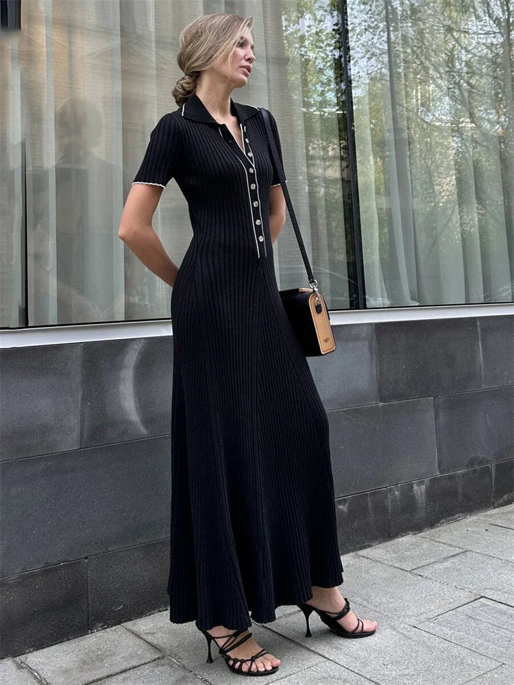 Valenzora | Maxikleid aus Patchwork-Strick mit Revers