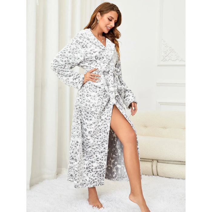 Valenzora | Long-sleeved leopard print hooded bathrobe with belt and pockets