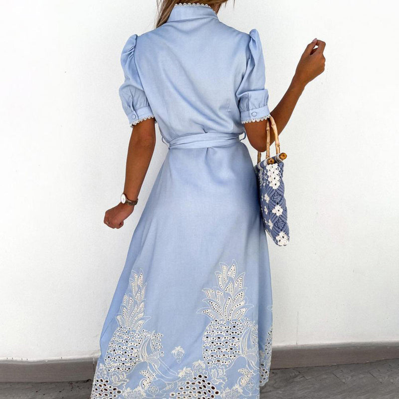 Valenzora | Maxikleid mit besticktem Cut-out-Design, Puffärmeln, Knopfverschluss und Taillenknoten