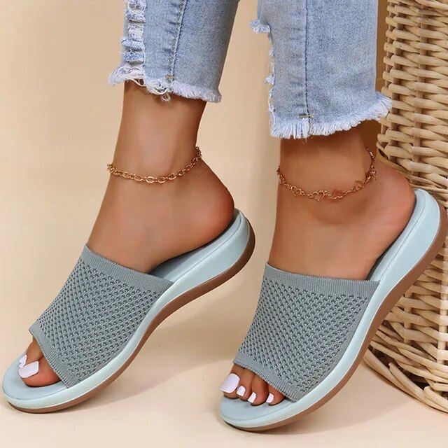 Valenzora - Flat sandals for indoor and outdoor use