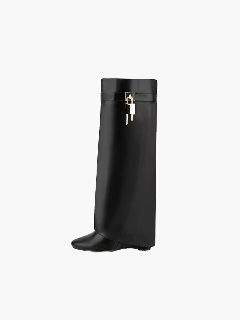 Valenzora | Boots - Women's - Gold-colored buckle detail - Sustainable and animal-friendly boots with a luxurious look
