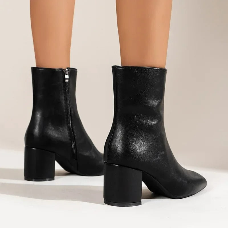 Valenzora | Salomé Stylish Ankle Boots with Block Heel