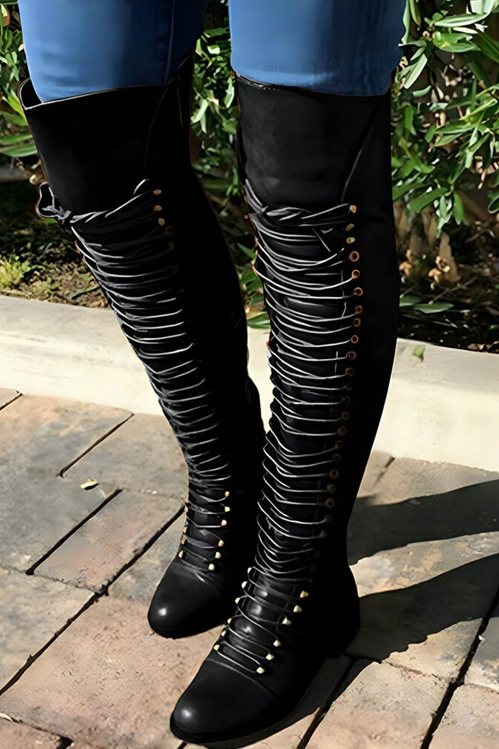 Valenzora | Overknees mit Schnürung