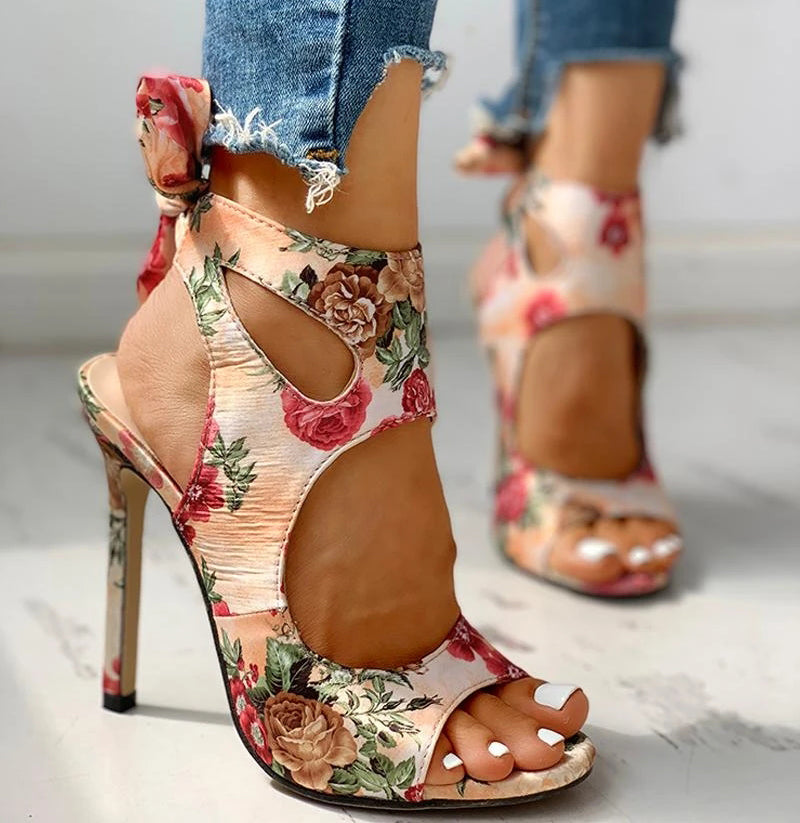 Valenzora | Buckle Me In Heeled Sandals