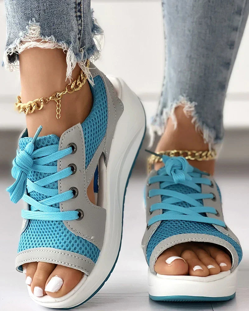 Valenzora - Orthopedic muffin sandals with cutout and lacing