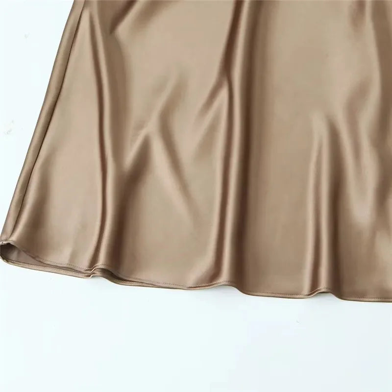 Sophia™ – Elegantes Satin-Midikleid