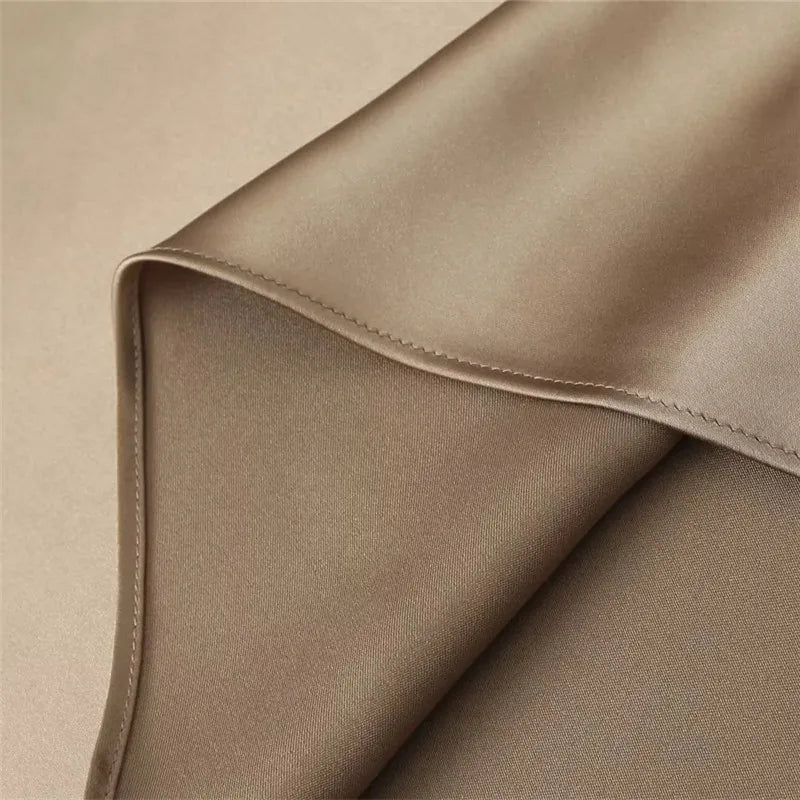 Sophia™ – Elegantes Satin-Midikleid