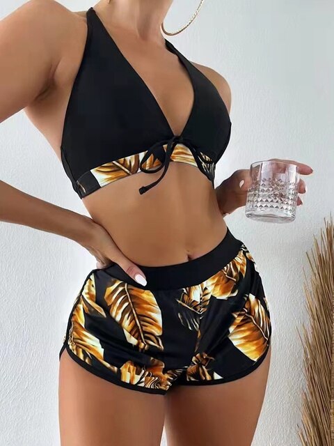 Valenzora | Bikini with leaf print