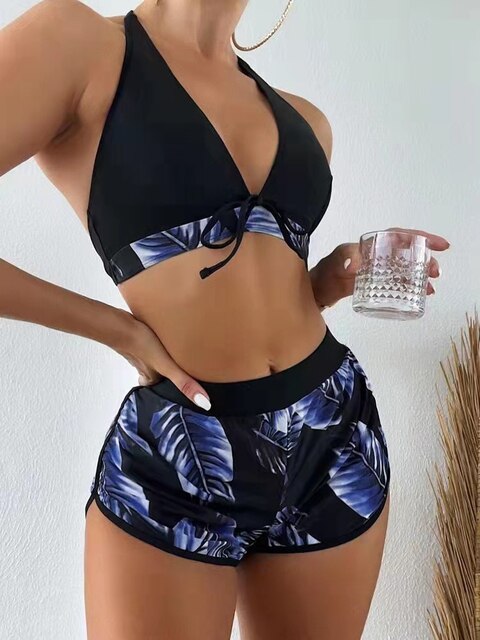 Valenzora | Bikini with leaf print
