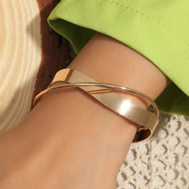 Valenzora | Gold colored mix & match bracelet