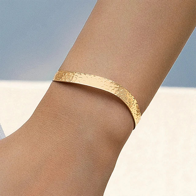Valenzora | Gold colored mix & match bracelet