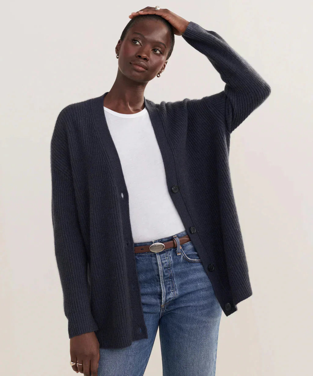 Valenzora | Übergroße Damen-Kaschmir-Strickjacke mit V-Ausschnitt und Knöpfen