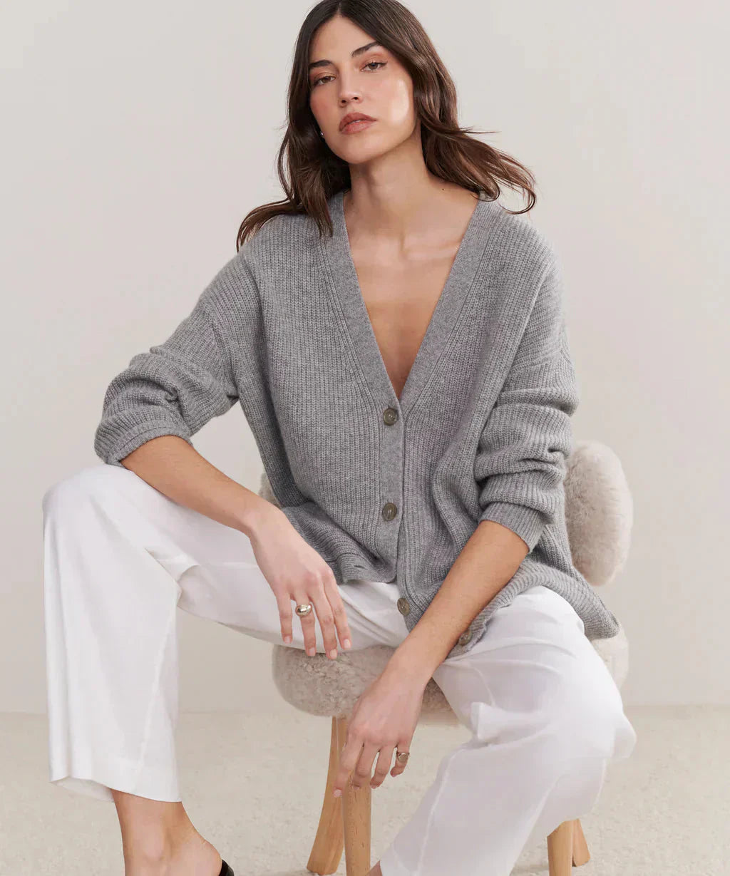 Valenzora | Übergroße Damen-Kaschmir-Strickjacke mit V-Ausschnitt und Knöpfen