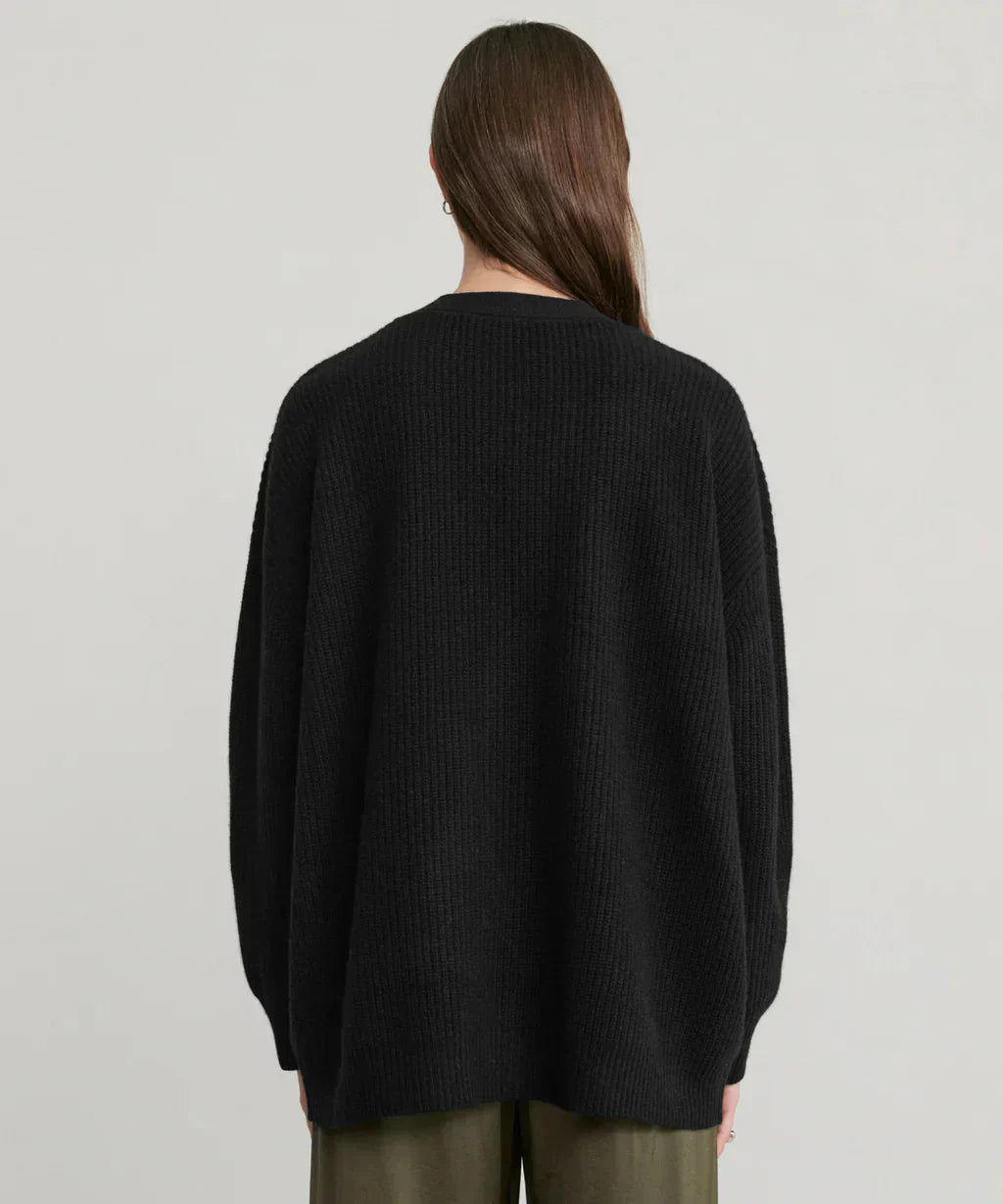 Valenzora | Übergroße Damen-Kaschmir-Strickjacke mit V-Ausschnitt und Knöpfen