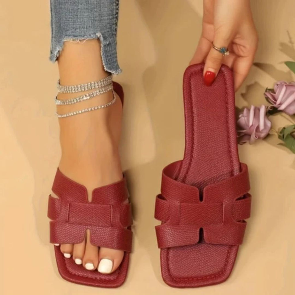 Valenzora | Stylish and versatile sandals for summer