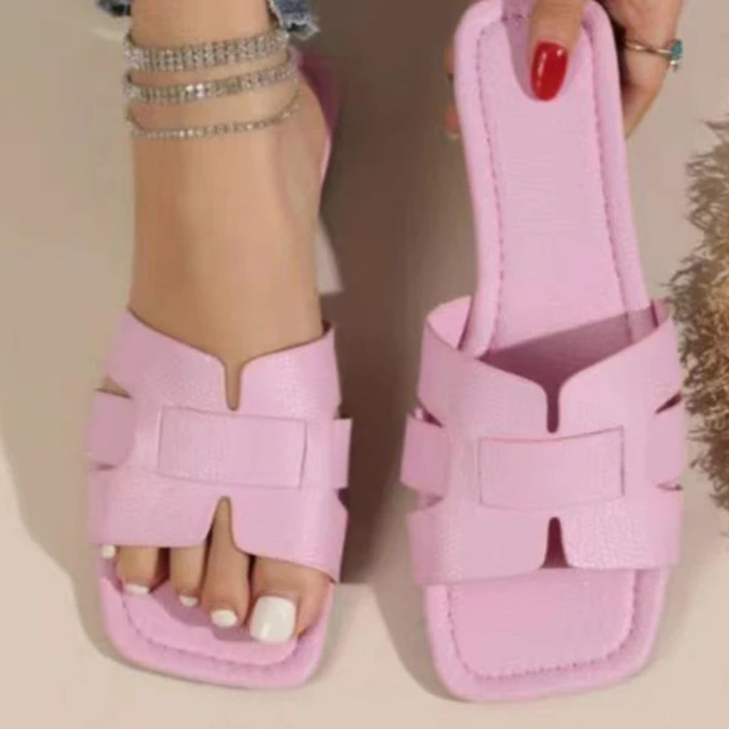 Valenzora | Stylish and versatile sandals for summer
