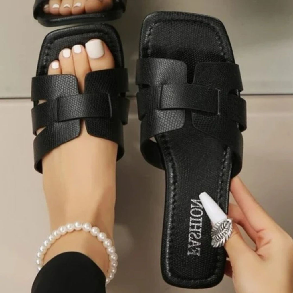 Valenzora | Stylish and versatile sandals for summer