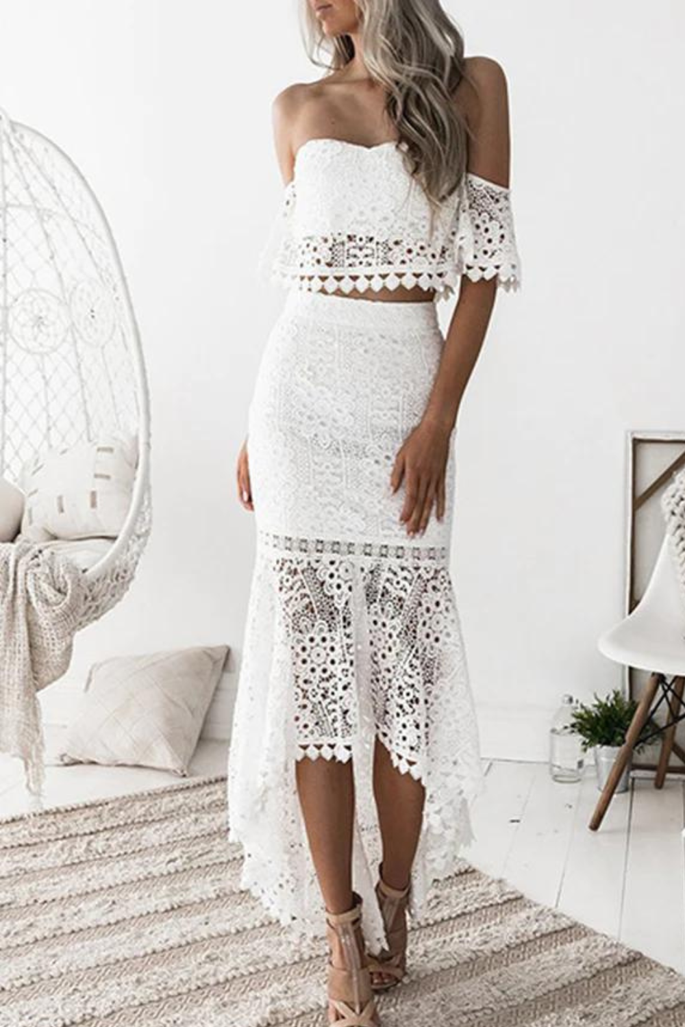 Elegant and seductive dress for women