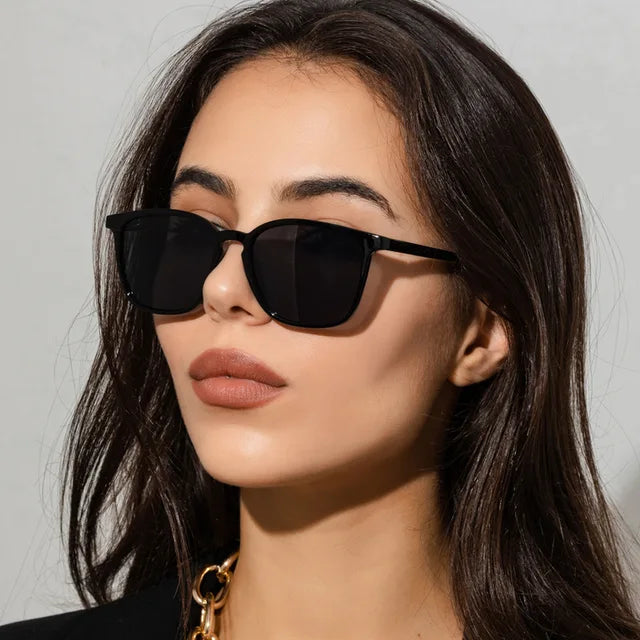 Valenzora | Vintage Square Women's Sunglasses