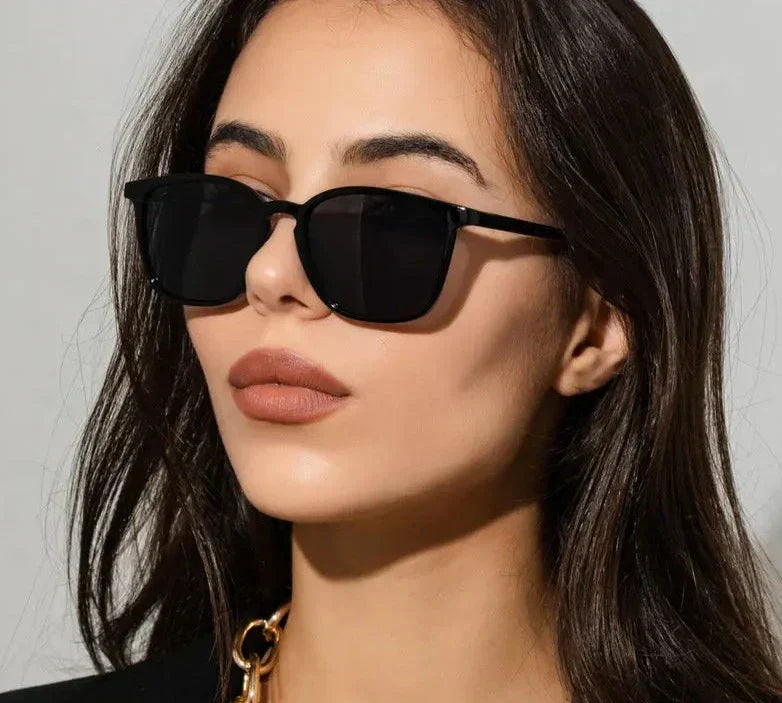 Valenzora | Vintage Square Women's Sunglasses
