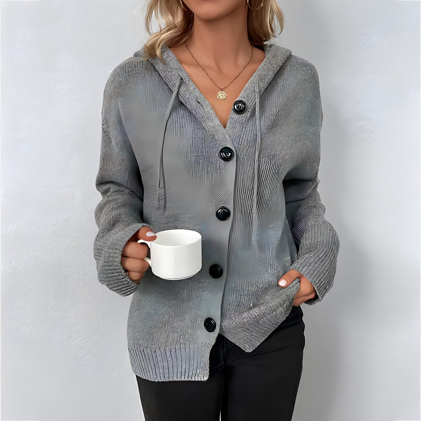 Valenzora Cardigan | Eleganter, bequemer Cardigan mit Kapuze