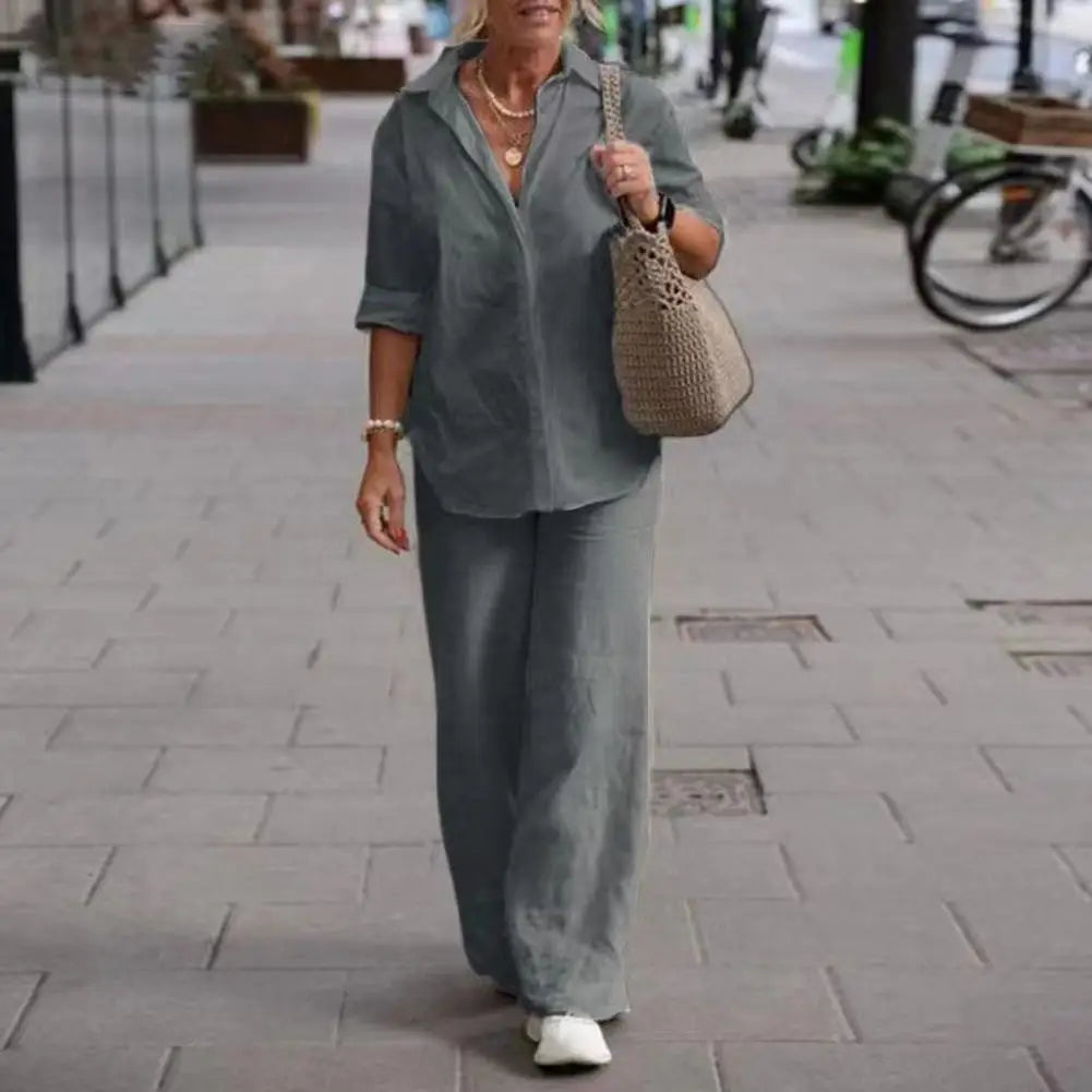 Elegant linen two-piece suit