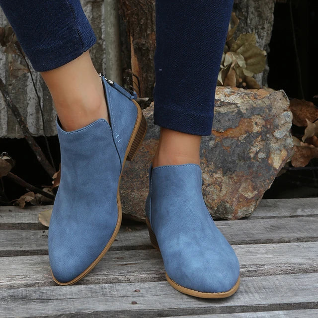 Valenzora | Stylish suede ankle boots with