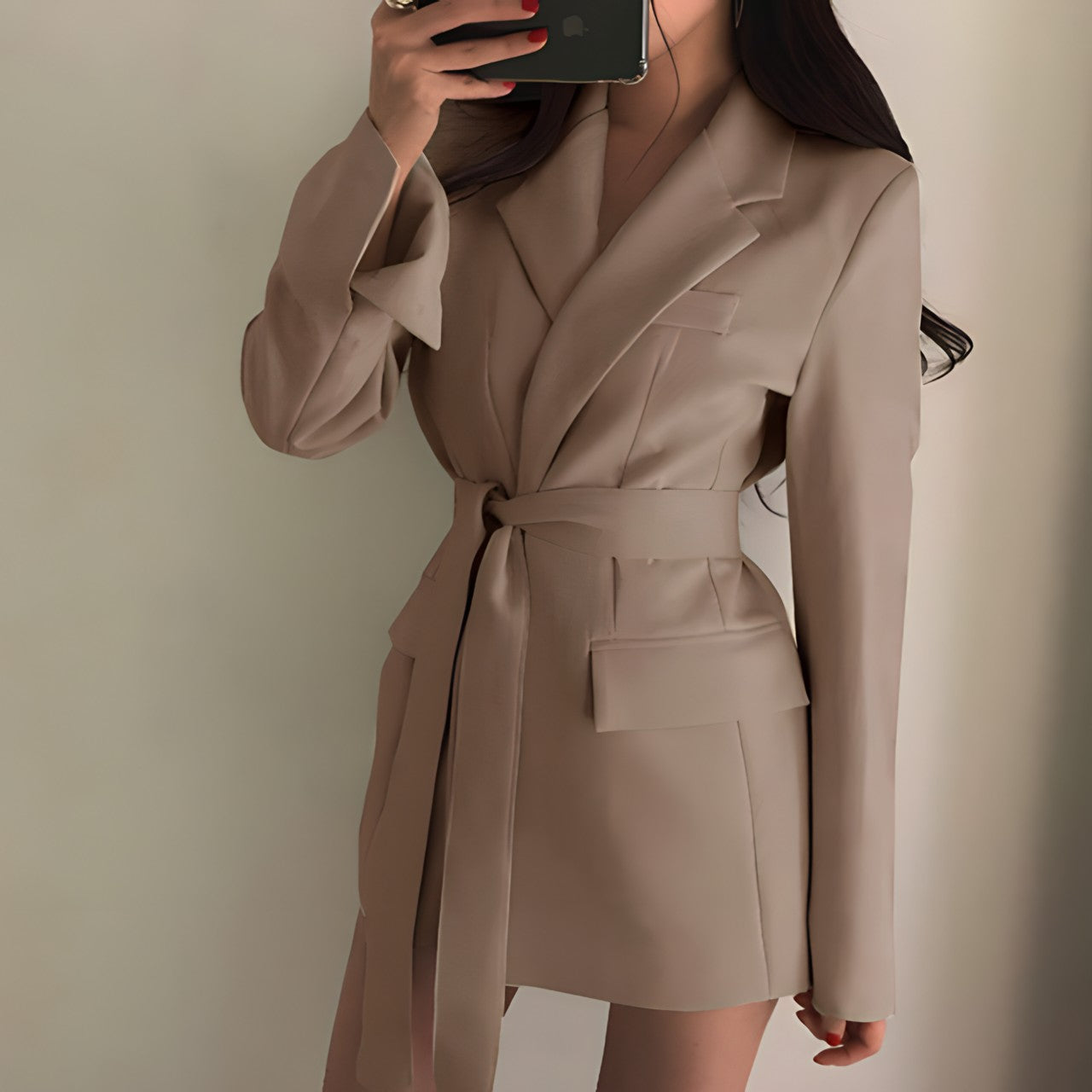 Valenzora - Eleganter Blazer mit Gürtel