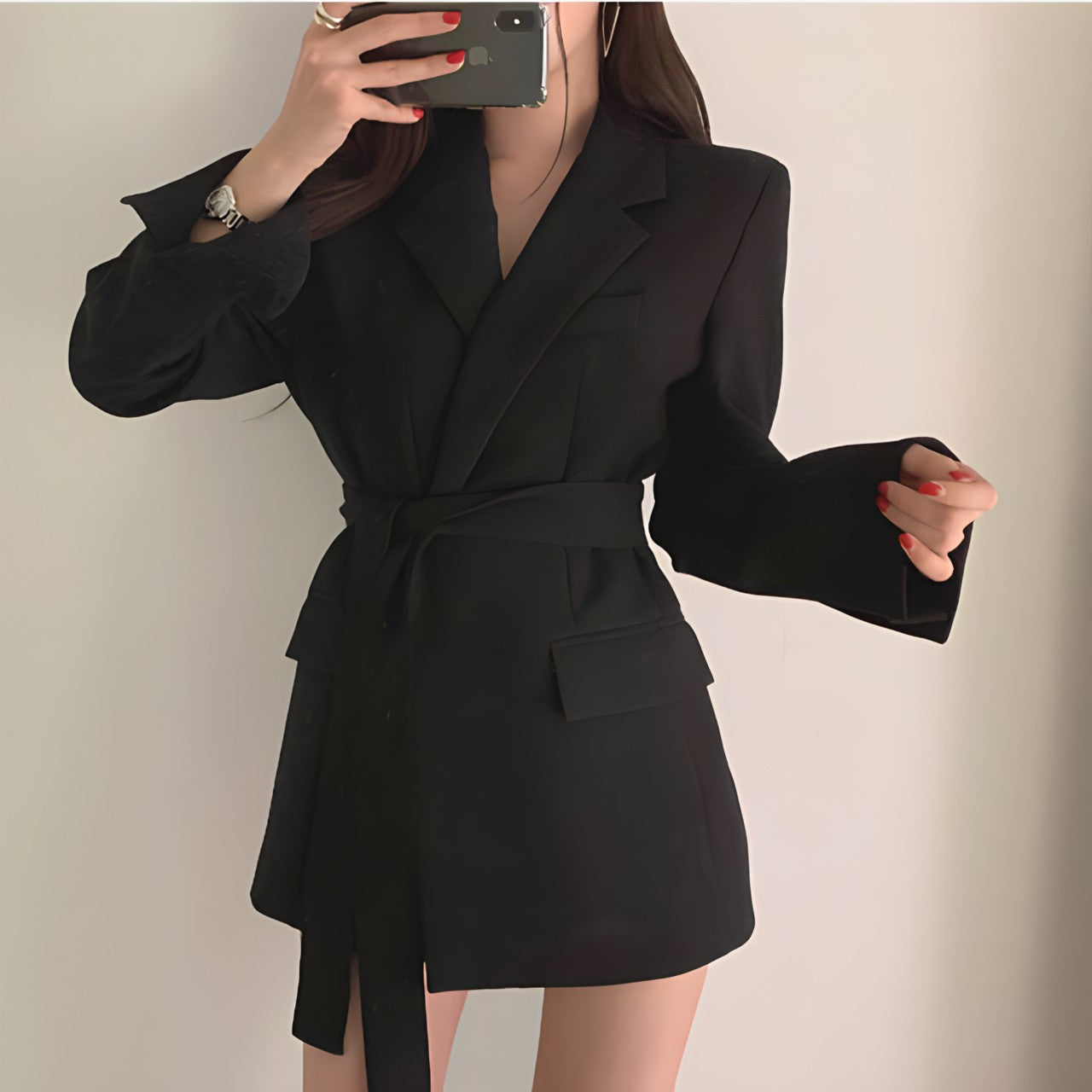 Valenzora - Eleganter Blazer mit Gürtel