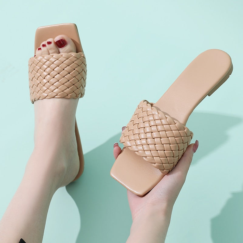 Valenzora | Too Far To Care Sandals
