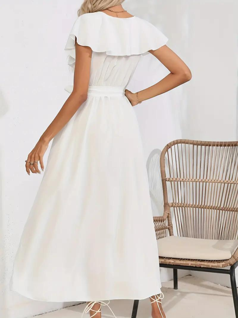 Valenzora | Flowing, elegant V-neck dress