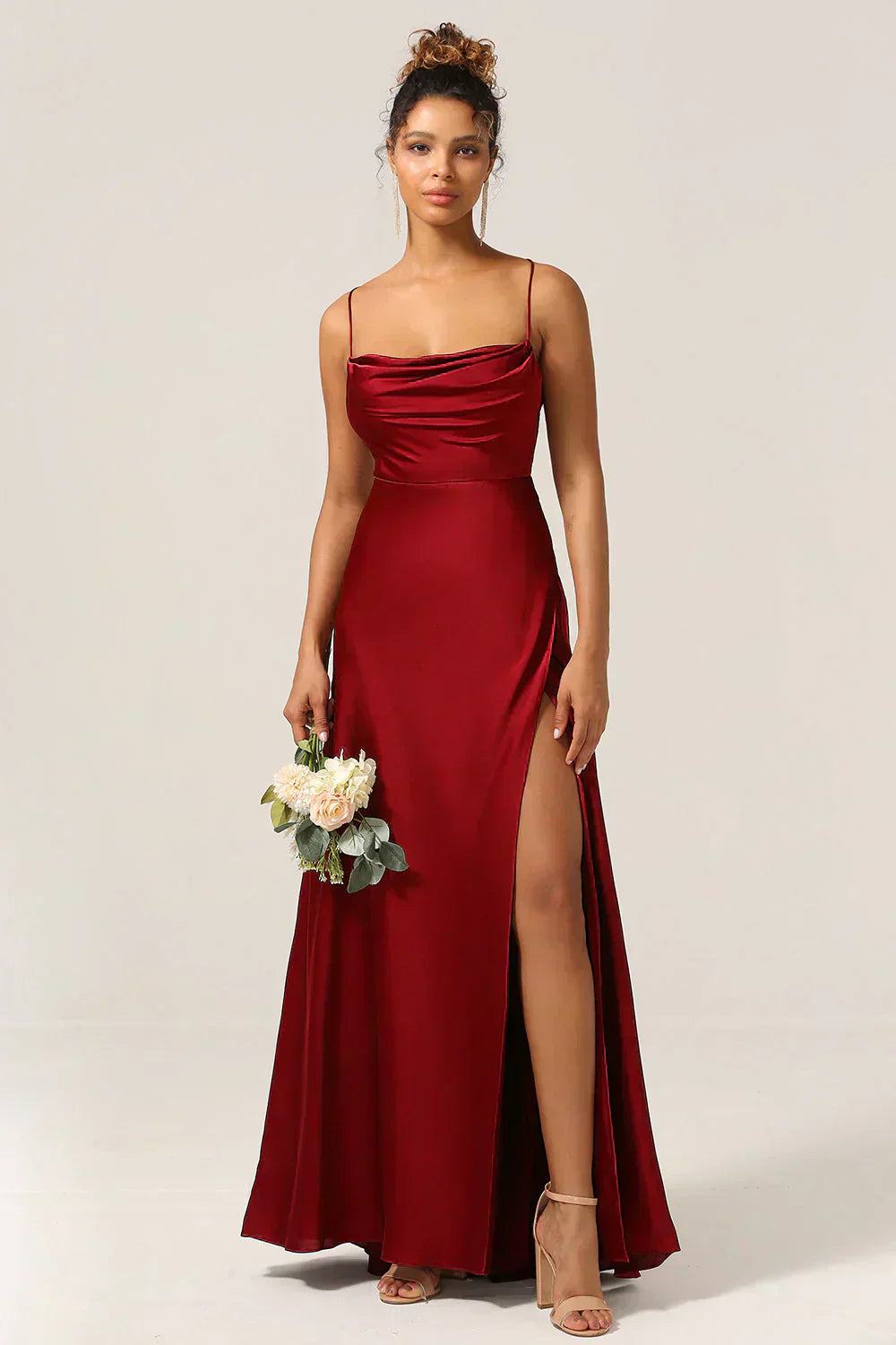 Valenzora | Seidenmaxikleid mit geflochtenem Rücken. Kleiden Sie sich für festliche Anlässe. Lucette